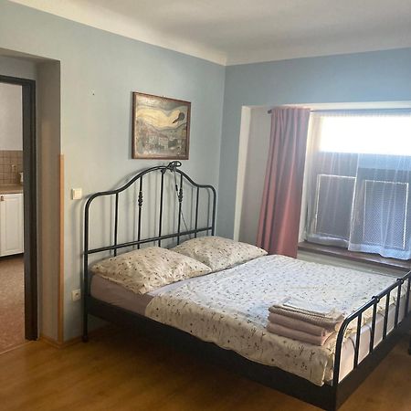 Apartman Centrum Jicin Bagian luar foto